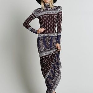 Novella Royale Paisley Blackbird Casual Maxi Dress